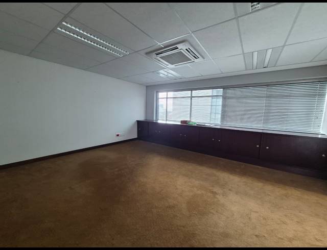 982M² OFFICE TO LET IN SANDTON CENTRAL